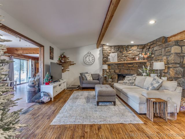 26 Lakeview Drive, Sand Springs, OK 74063