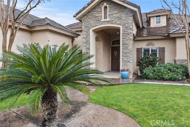 205 Somerford Court, Bakersfield, CA 93312