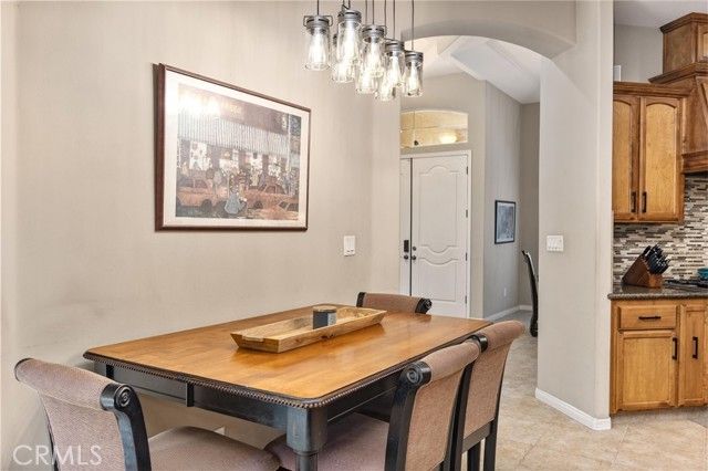 205 Somerford Court, Bakersfield, CA 93312