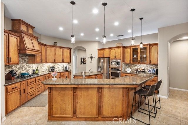 205 Somerford Court, Bakersfield, CA 93312