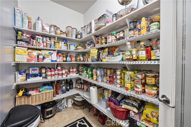 205 Somerford Court, Bakersfield, CA 93312