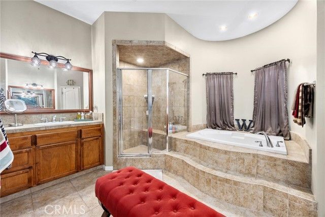 205 Somerford Court, Bakersfield, CA 93312