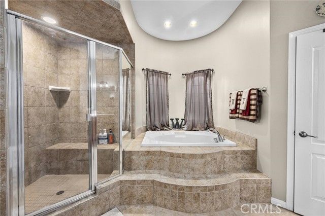 205 Somerford Court, Bakersfield, CA 93312