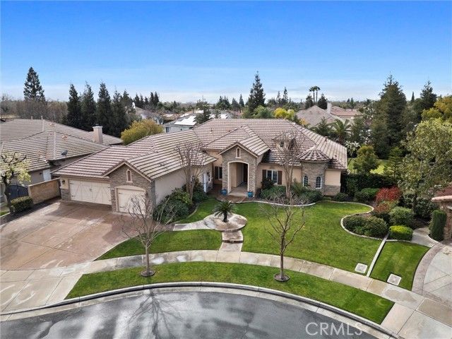 205 Somerford Court, Bakersfield, CA 93312