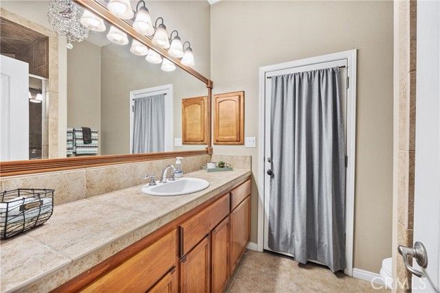 205 Somerford Court, Bakersfield, CA 93312