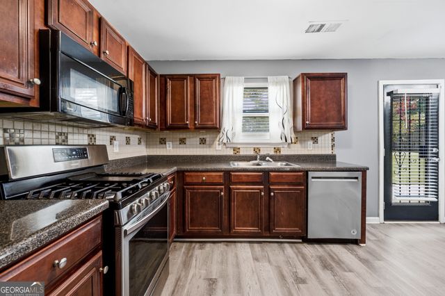 3672 Rosebud Park Drive, Snellville, GA 30039