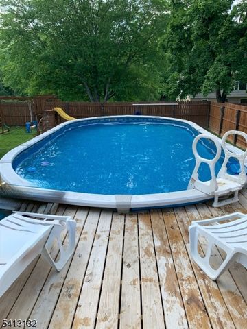 117 Deerfield Dr, Hackettstown Town, NJ 07840