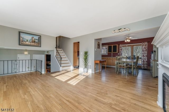 117 Deerfield Dr, Hackettstown Town, NJ 07840