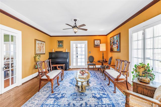 208 N SPRING BOULEVARD, Tarpon Springs, FL 34689
