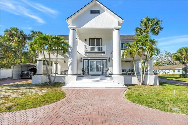 208 N SPRING BOULEVARD, Tarpon Springs, FL 34689