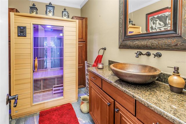 208 N SPRING BOULEVARD, Tarpon Springs, FL 34689