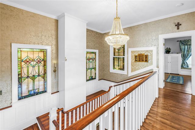 208 N SPRING BOULEVARD, Tarpon Springs, FL 34689