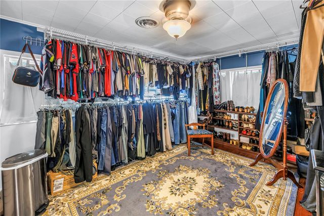 208 N SPRING BOULEVARD, Tarpon Springs, FL 34689