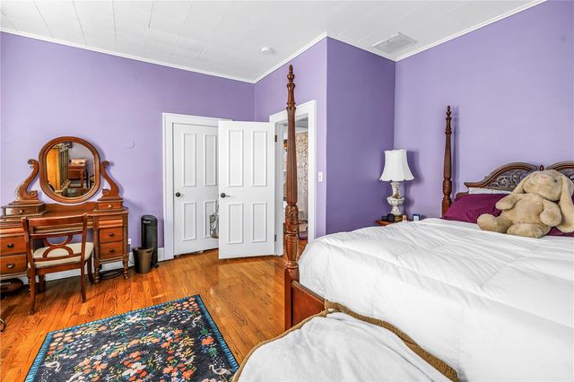 208 N SPRING BOULEVARD, Tarpon Springs, FL 34689