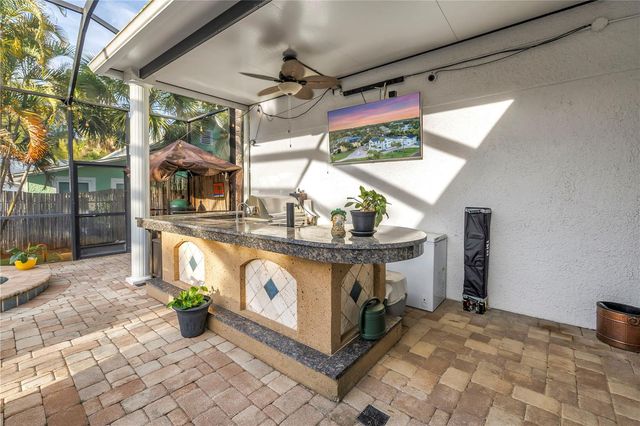 208 N SPRING BOULEVARD, Tarpon Springs, FL 34689