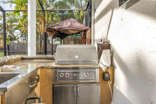 208 N SPRING BOULEVARD, Tarpon Springs, FL 34689