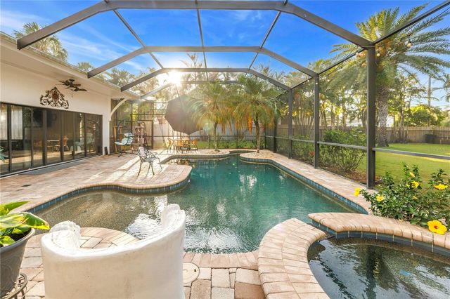 208 N SPRING BOULEVARD, Tarpon Springs, FL 34689