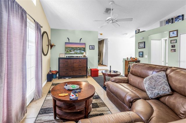 208 N SPRING BOULEVARD, Tarpon Springs, FL 34689