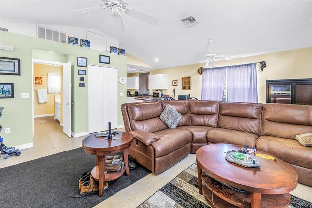 208 N SPRING BOULEVARD, Tarpon Springs, FL 34689