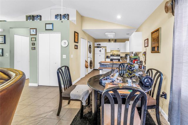 208 N SPRING BOULEVARD, Tarpon Springs, FL 34689