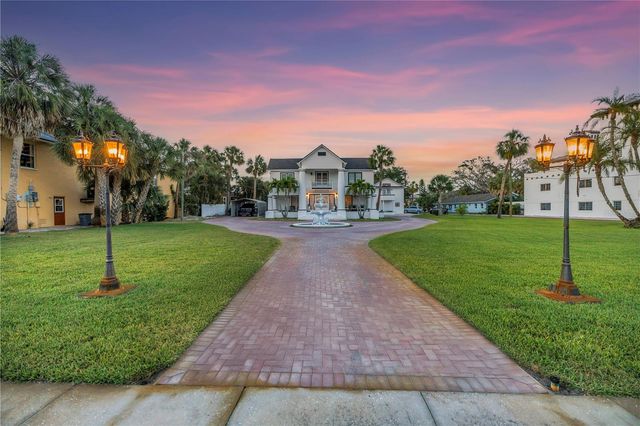 208 N SPRING BOULEVARD, Tarpon Springs, FL 34689