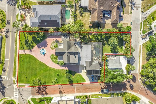 208 N SPRING BOULEVARD, Tarpon Springs, FL 34689