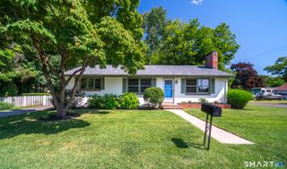 1 Gamma Avenue, Old Lyme, CT 06371