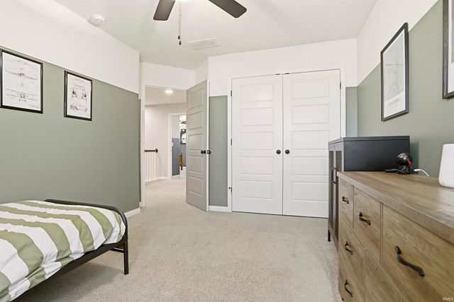 5381 Bloomsbury Court, Newburgh, IN 47630