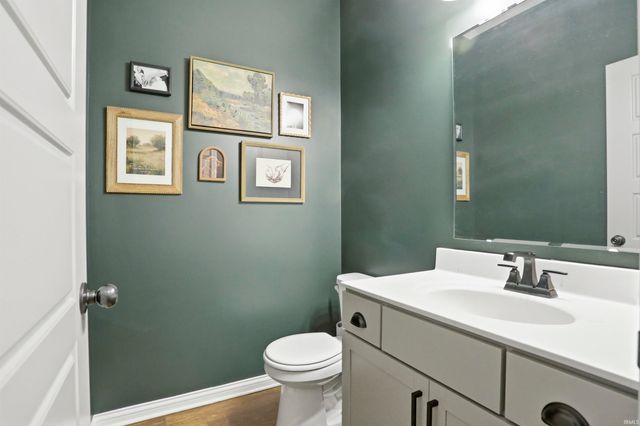 5381 Bloomsbury Court, Newburgh, IN 47630