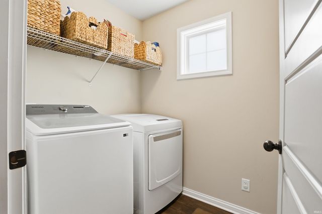 5381 Bloomsbury Court, Newburgh, IN 47630