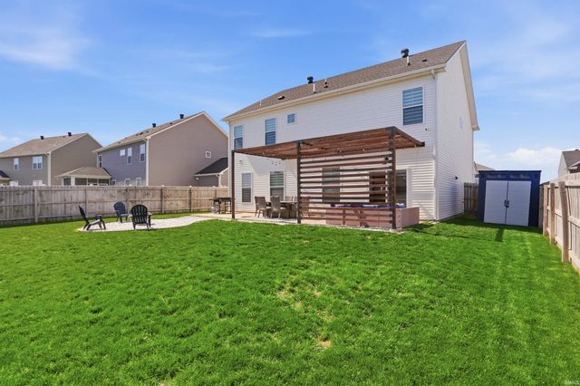 5381 Bloomsbury Court, Newburgh, IN 47630