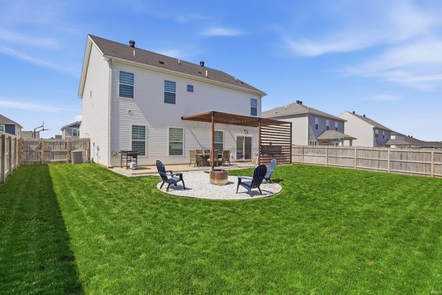 5381 Bloomsbury Court, Newburgh, IN 47630