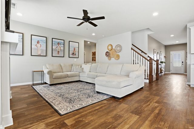 5381 Bloomsbury Court, Newburgh, IN 47630