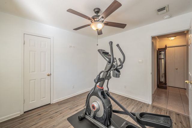 6324 Lawndale Drive, Edgecliff Village, TX 76134