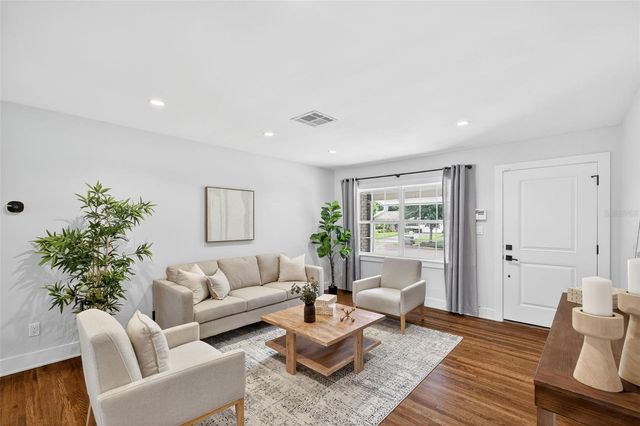 627 DUNBLANE DRIVE, Winter Park, FL 32792