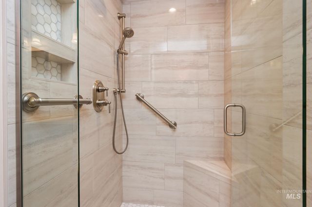 2106 N Cribbens Street, Boise, ID 83713