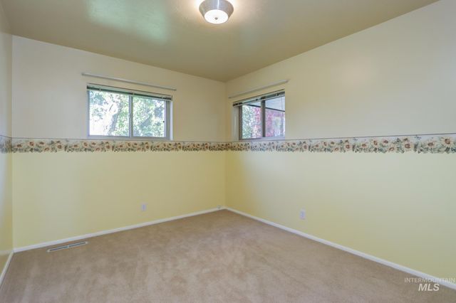 2106 N Cribbens Street, Boise, ID 83713