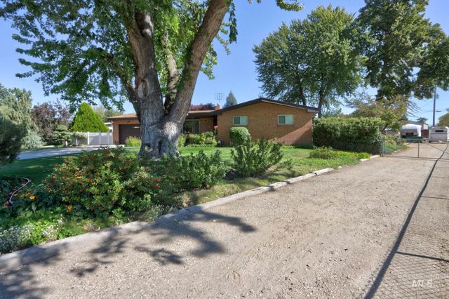 2106 N Cribbens Street, Boise, ID 83713