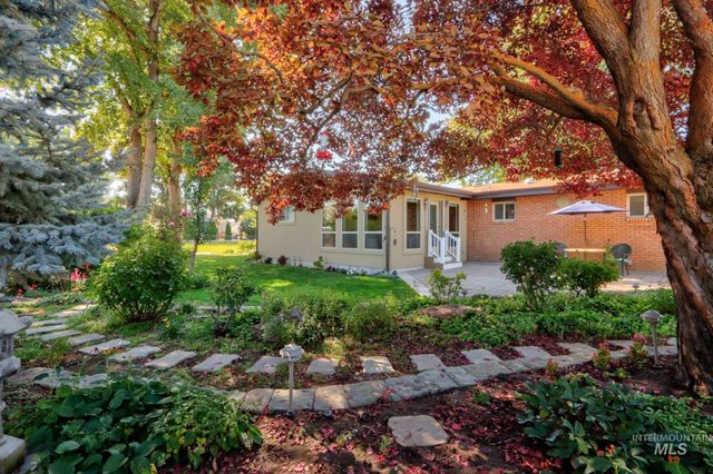 2106 N Cribbens Street, Boise, ID 83713