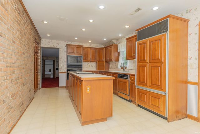 7309 Olive Street, Evansville, IN 47715