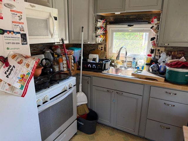 5 Shadycrest Drive, Nashua, NH 03062