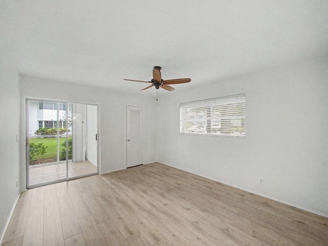 3 Westwood Avenue 101E, Tequesta, FL 33469