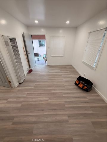 1823 W 45th Street, Los Angeles, CA 90062
