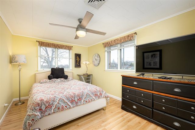 114 W Grove Avenue, Michigan Center, MI 49254