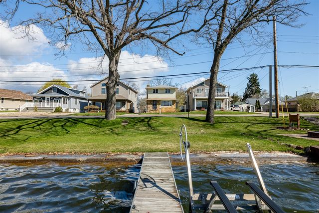 114 W Grove Avenue, Michigan Center, MI 49254