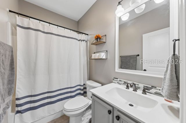 11 Hathaway Ln, Bluffton, SC 29910