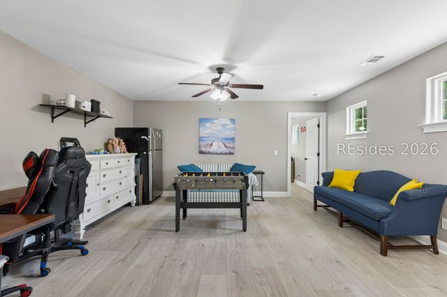 11 Hathaway Ln, Bluffton, SC 29910