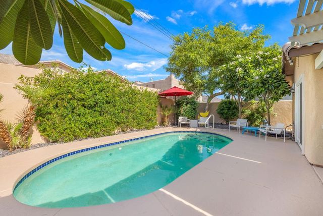 53045 Avenida Alvarado, La Quinta, CA 92253