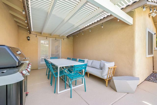 53045 Avenida Alvarado, La Quinta, CA 92253