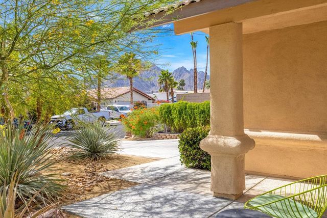 53045 Avenida Alvarado, La Quinta, CA 92253
